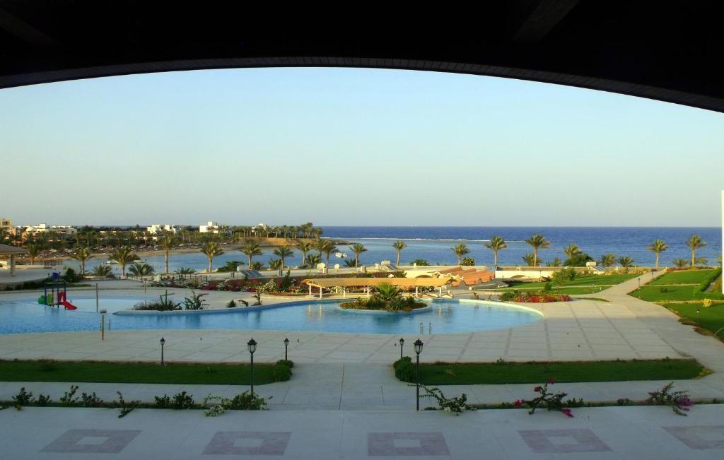 Royal Brayka Beach Resort Abu Dabab Εξωτερικό φωτογραφία